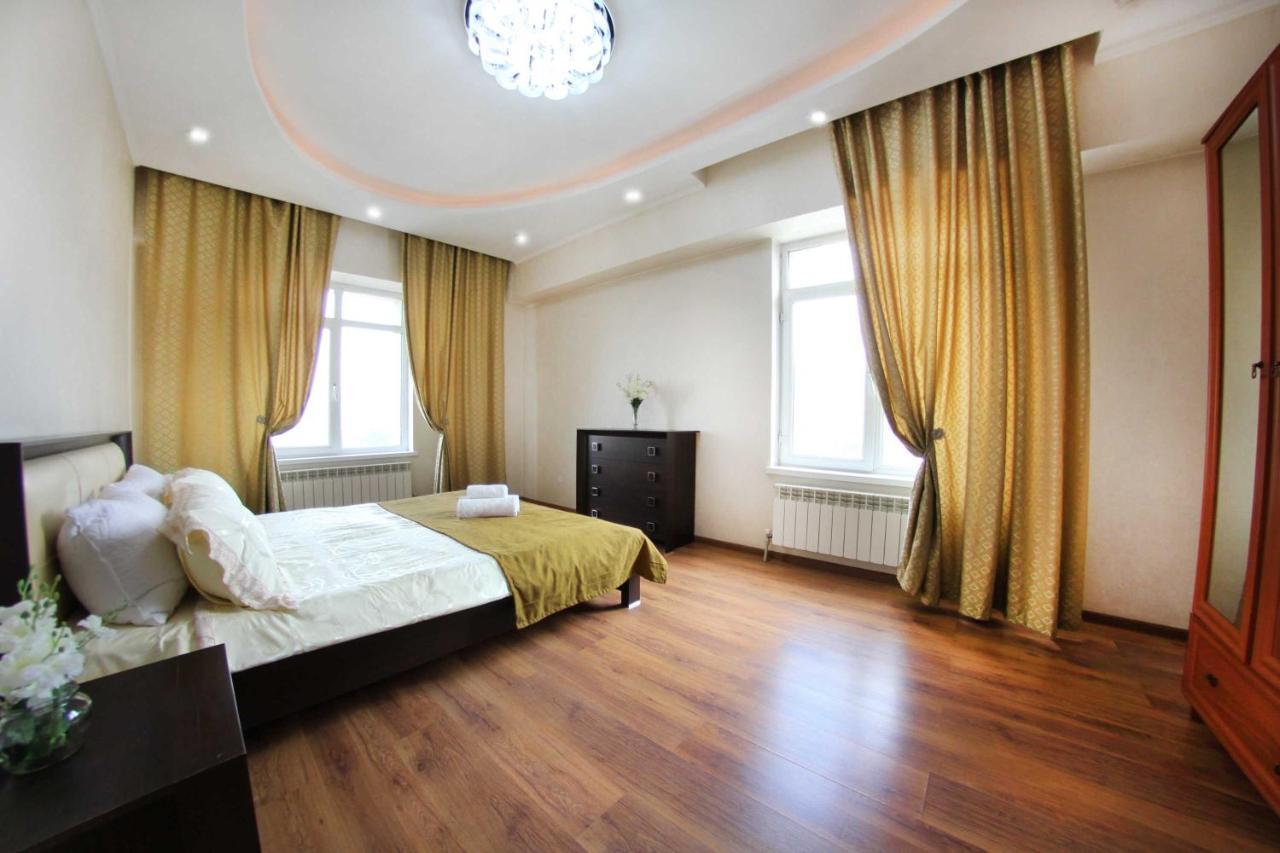 Razmestim В Жк Дуэт Almaty Ngoại thất bức ảnh