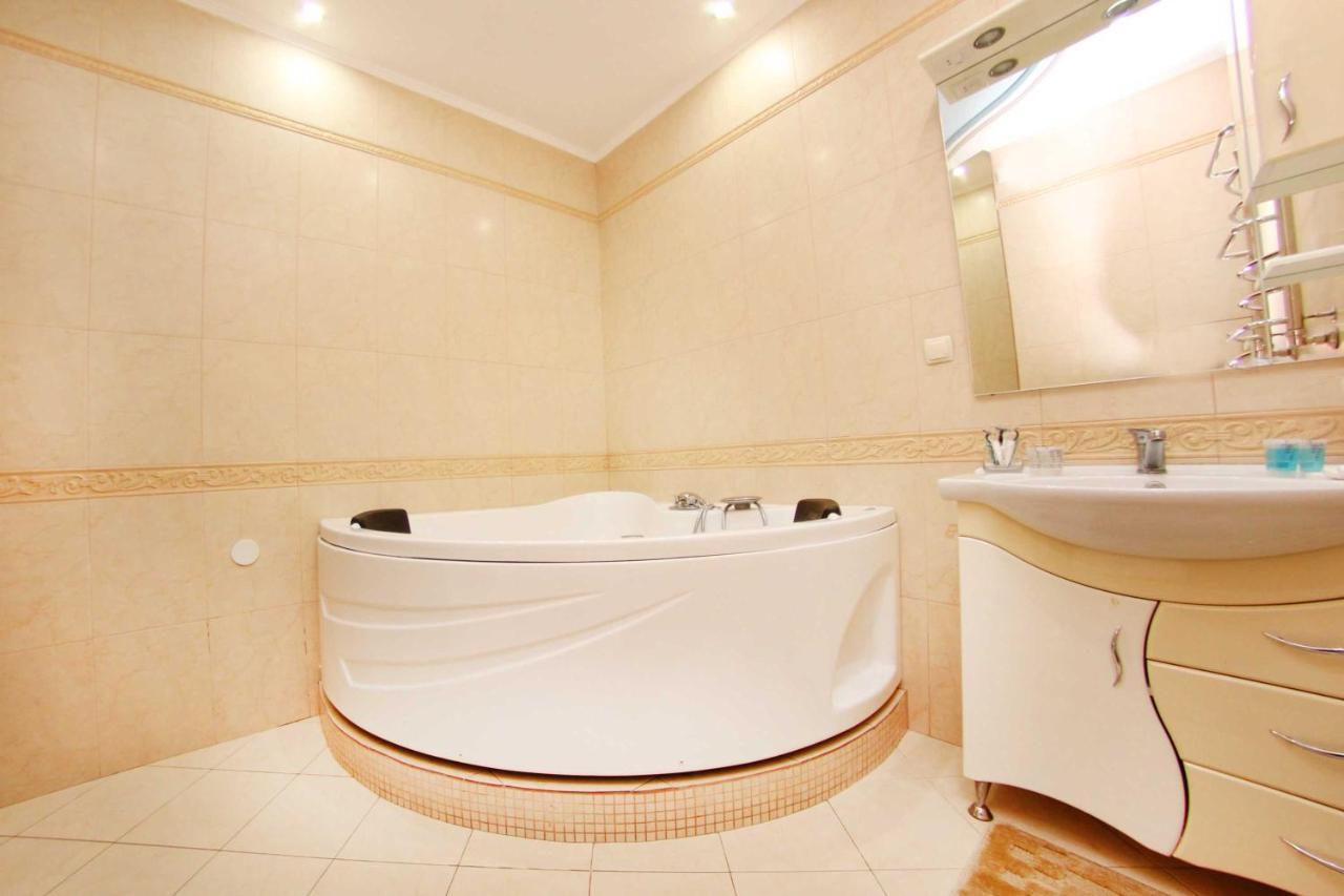 Razmestim В Жк Дуэт Almaty Ngoại thất bức ảnh